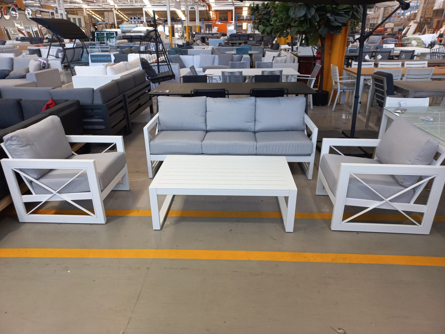 Westhampton Lounge Set – Matte White