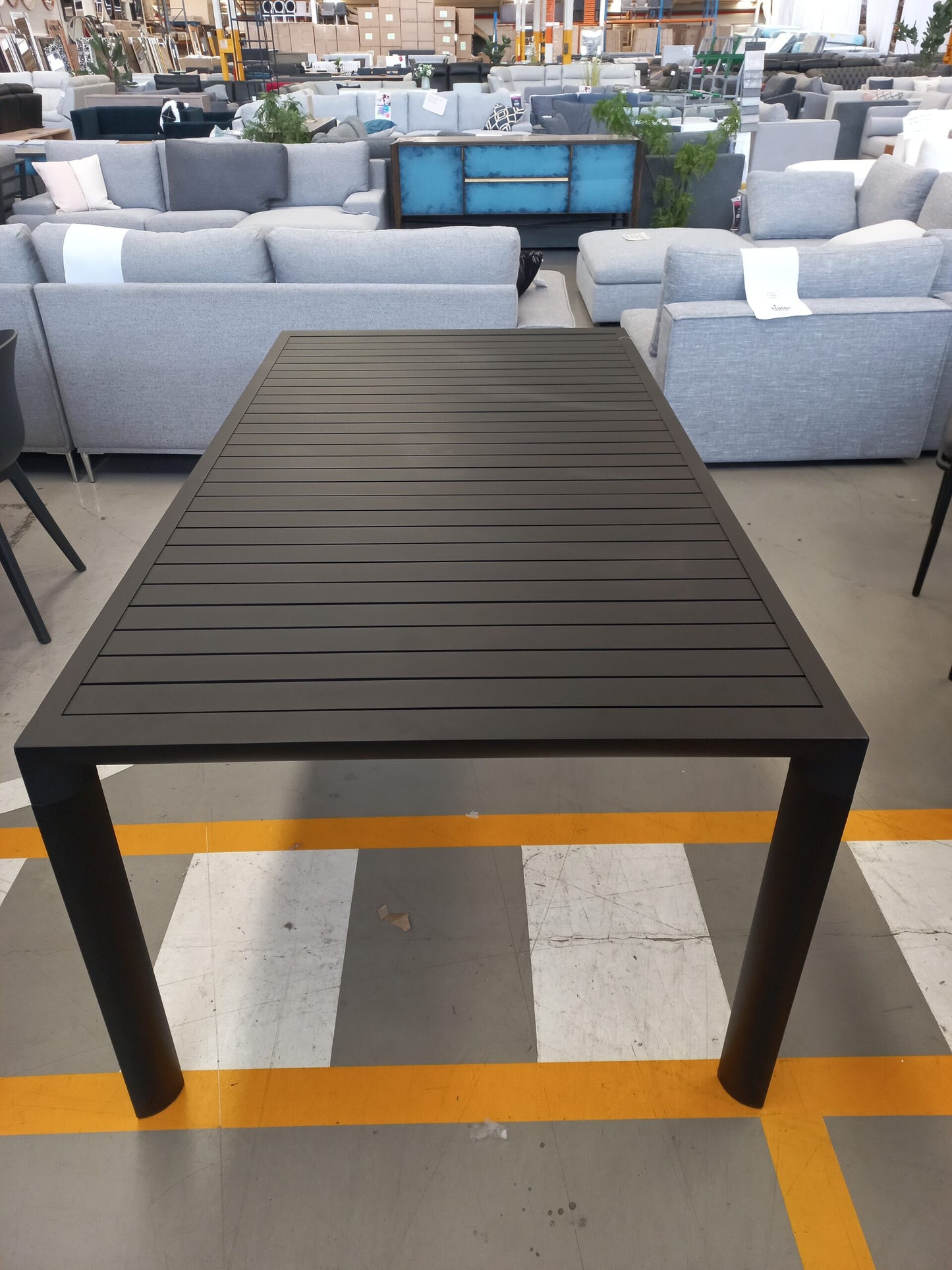 Bodie Aluminium Dining Table *2200 – Black