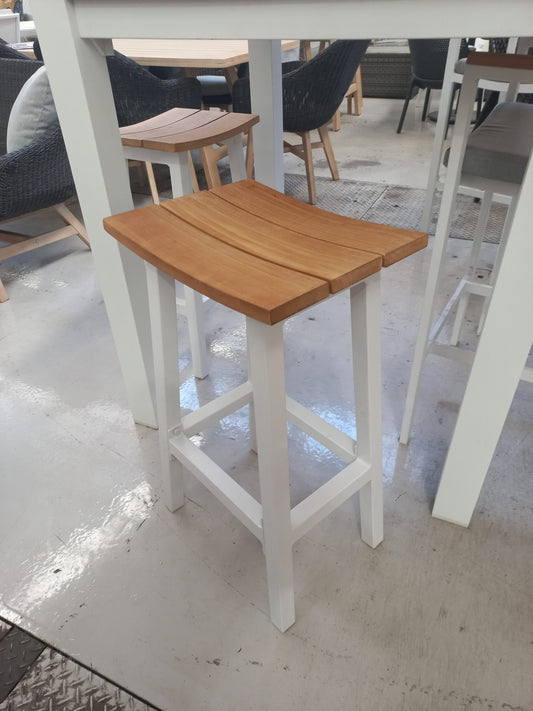 Clay Bar Stool – White